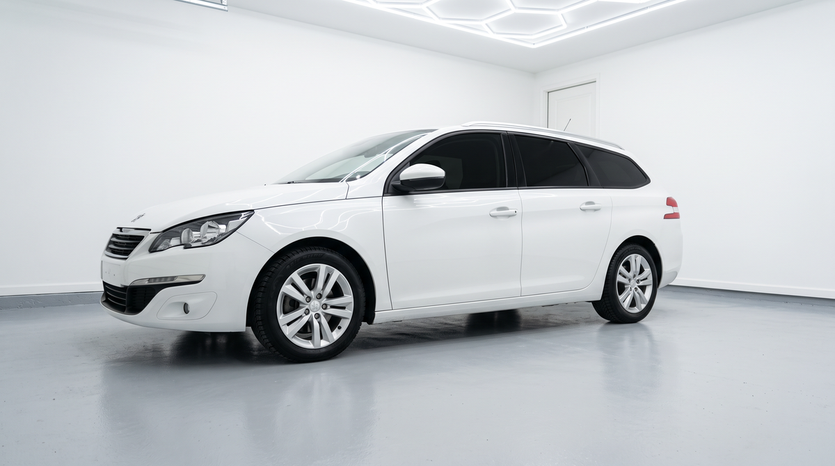 Färdigskuren solfilm främre sidorutor Peugeot 308 5d Sport-Wagon 2013-2017