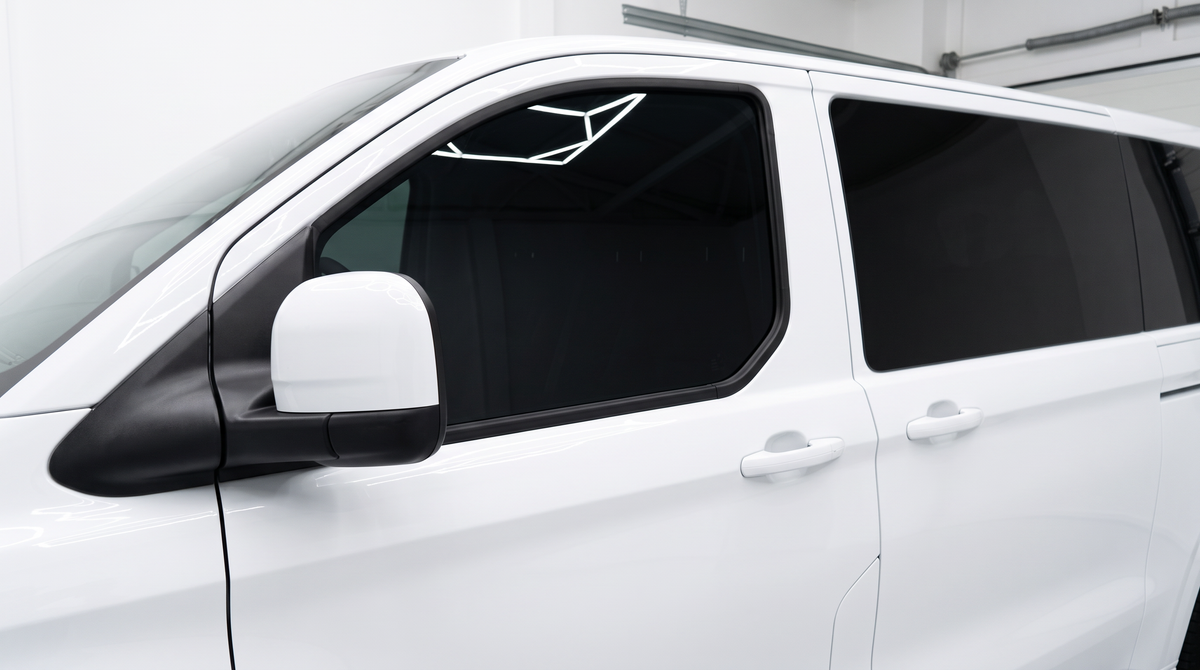 Färdigskuren solfilm främre sidorutor Ford Transit Custom L2 LWB 1-door side double tailgates 2023-2026