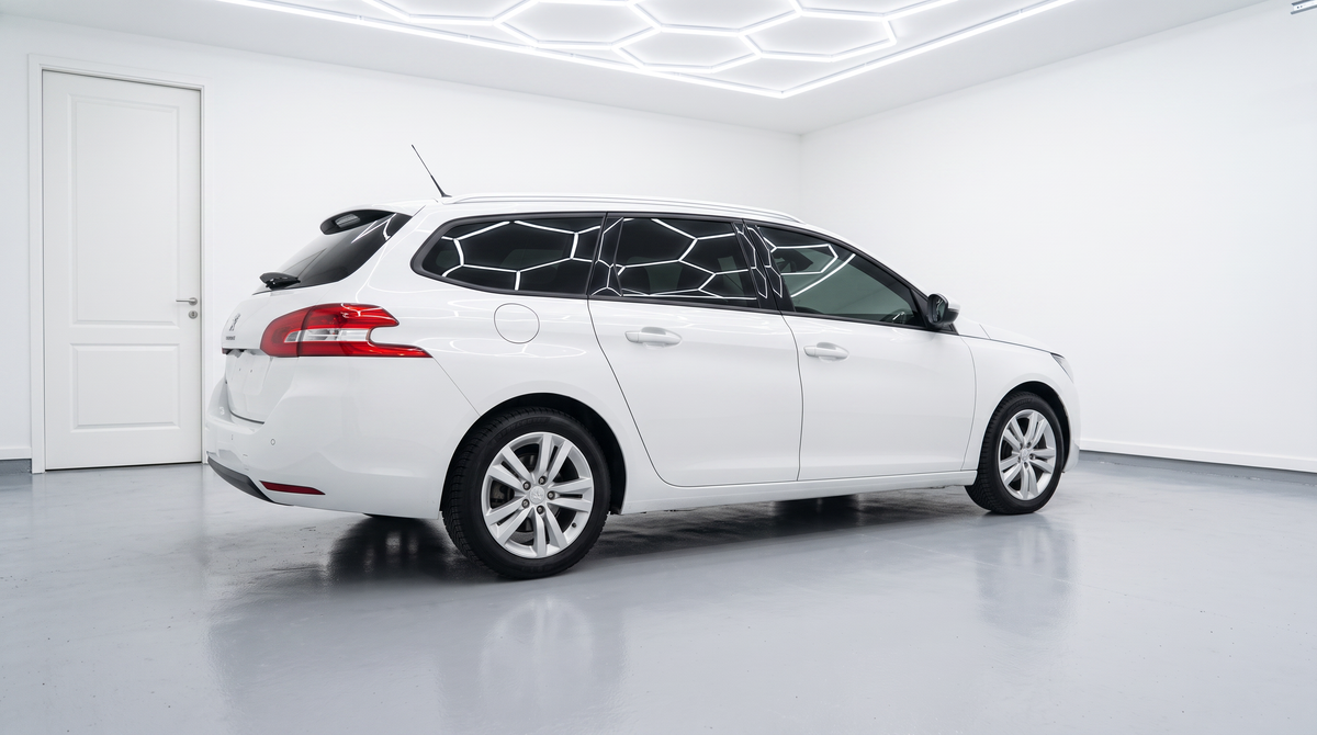Färdigskuren solfilm främre sidorutor Peugeot 308 5d Sport-Wagon 2013-2017