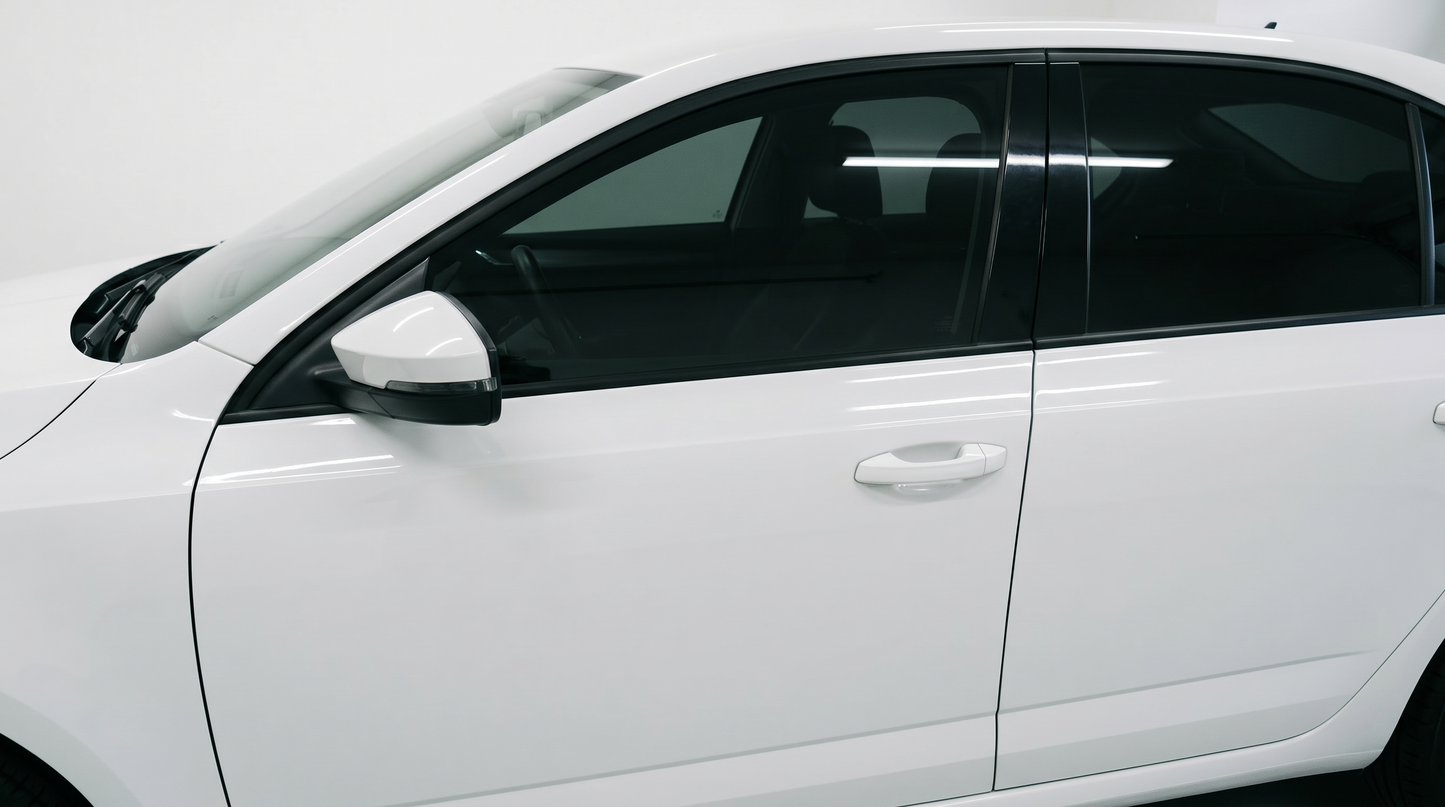 Färdigskuren solfilm främre sidorutor Skoda Octavia 5D Sedan 2012-2018